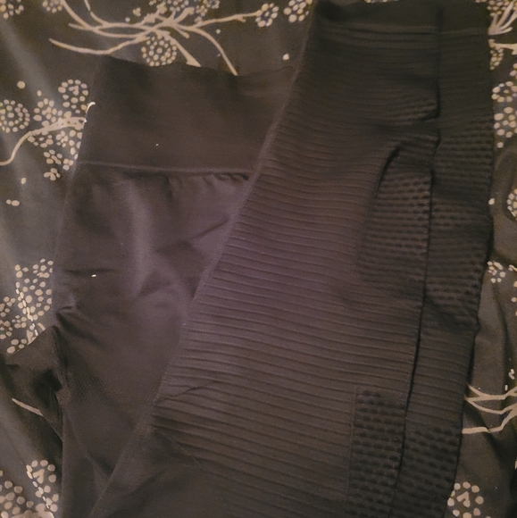 Black zyia leggings size large - Picture 1 of 3